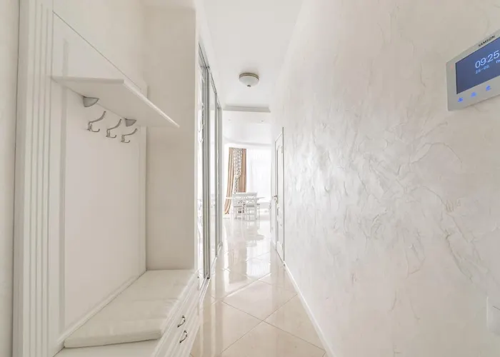 Gagarin Plaza Panoramic Sea View